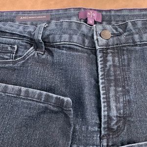 NYDJ with bling on pockets. Good conditions.